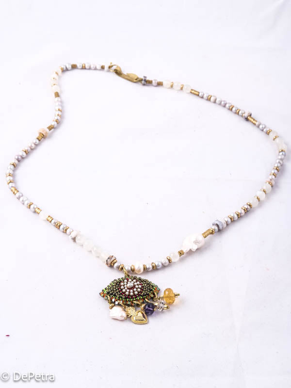 Caelestis Mundi Oculus Necklace