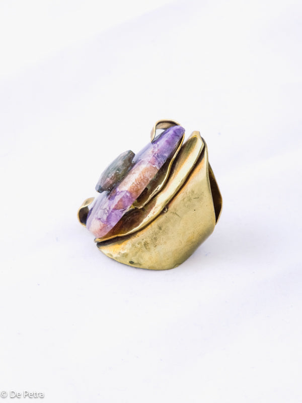 I am here feeling power, love and centered. Ring.
