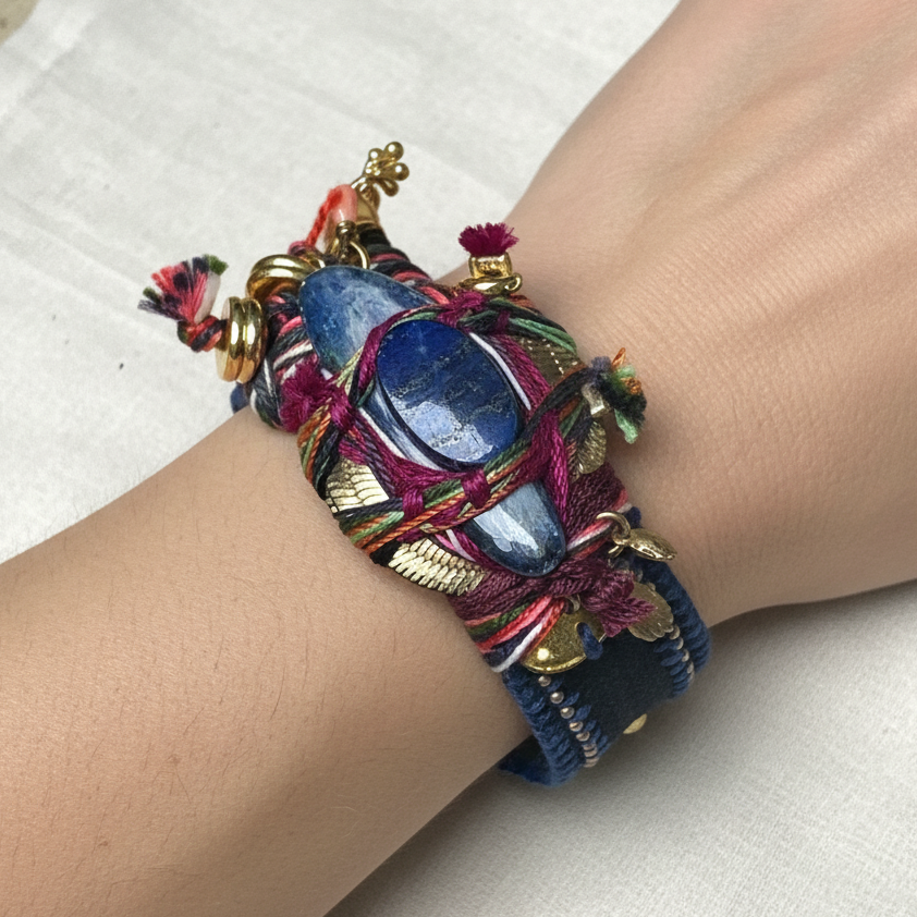 Artéfact Band – Dark Blue & Black Italian Leather with Lapis Lazuli and Fluorite
