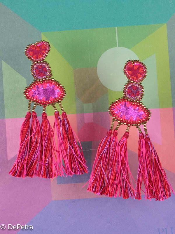 The burning love in my heart earrings with two variants.Preorder
